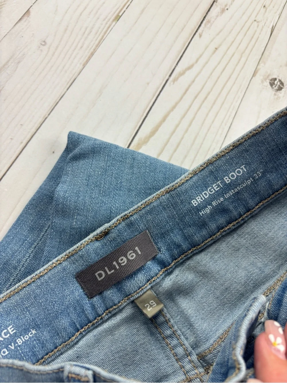 NWT! DL1961 Bridget Boot High Rise Instasculpt 33” Jeans Size 29
